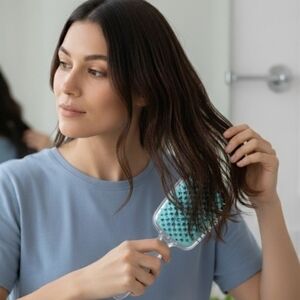 Detangling Hair Brush Anti-Static Massage Hair (New)